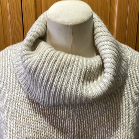 STITCH FIX RD Style Jessika Cowl Neck Poncho - Picture 4 of 10